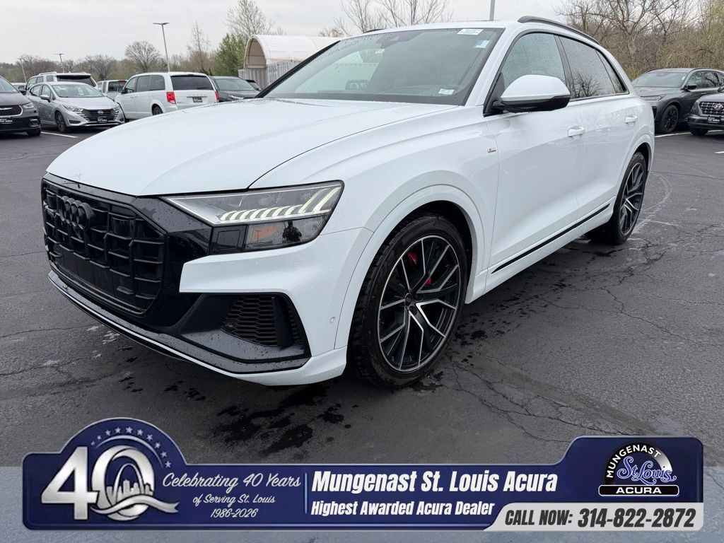 2021 AUDI Q8