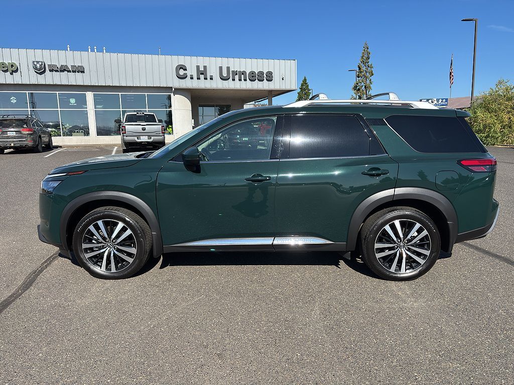 2025 NISSAN Pathfinder