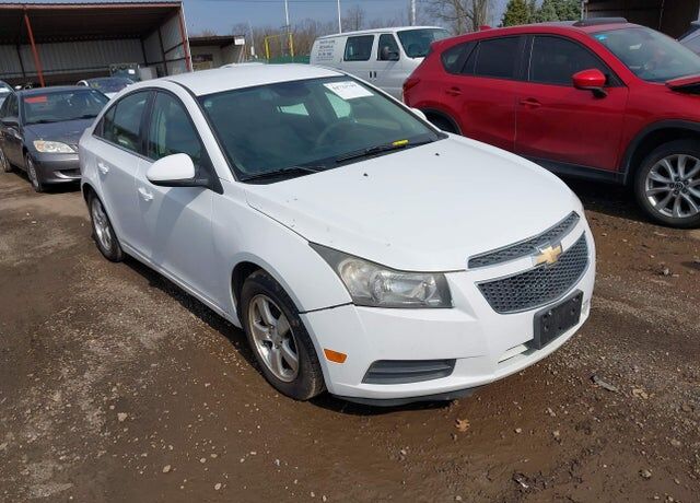 2013 CHEVROLET Cruze