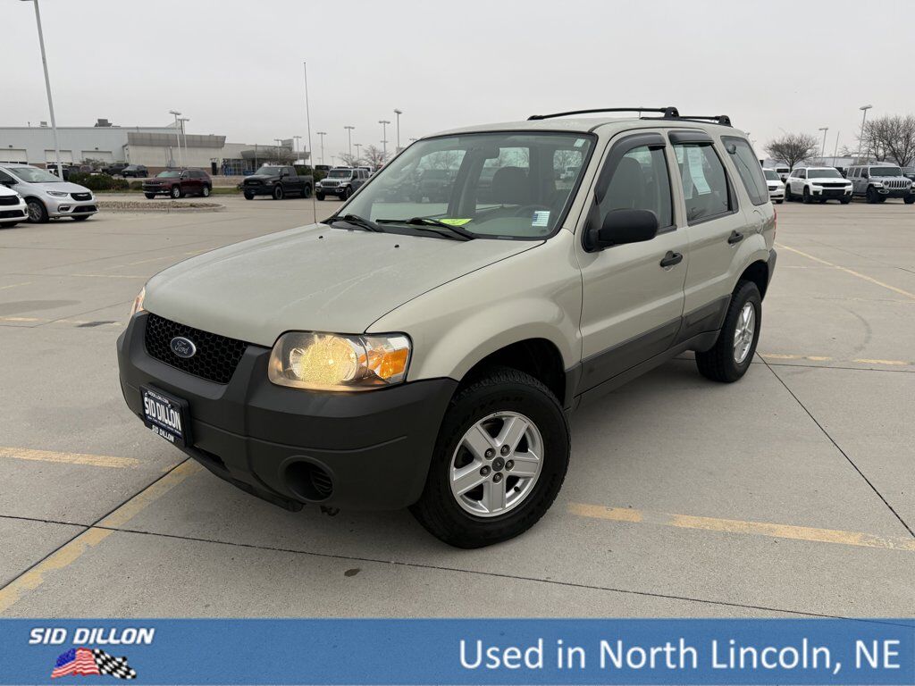 2005 FORD Escape