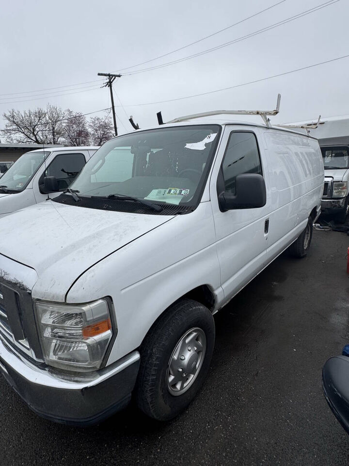 2012 FORD E-250