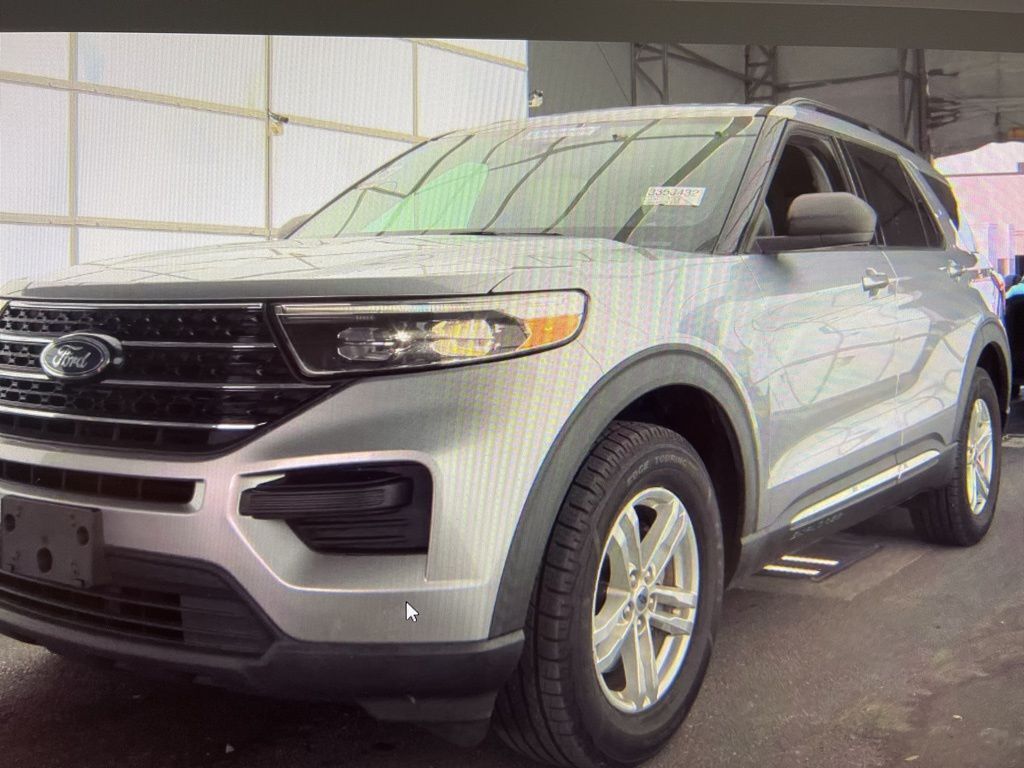 2021 FORD Explorer