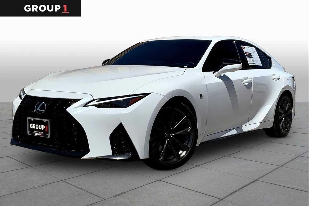 2025 LEXUS IS