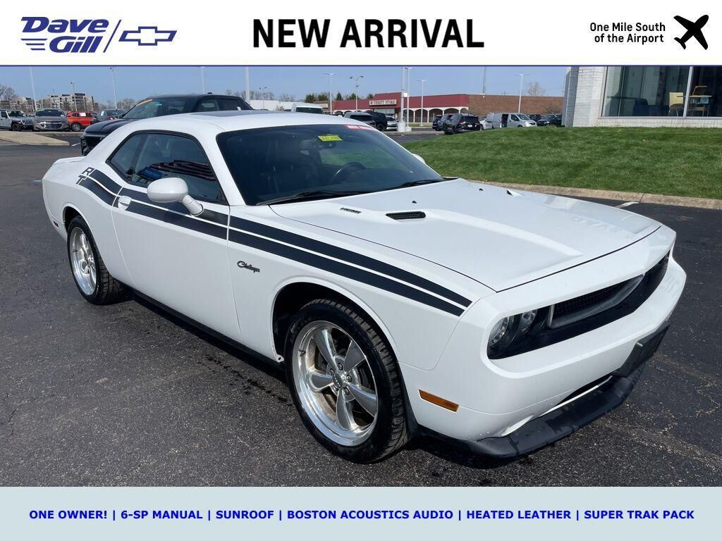 2011 DODGE Challenger