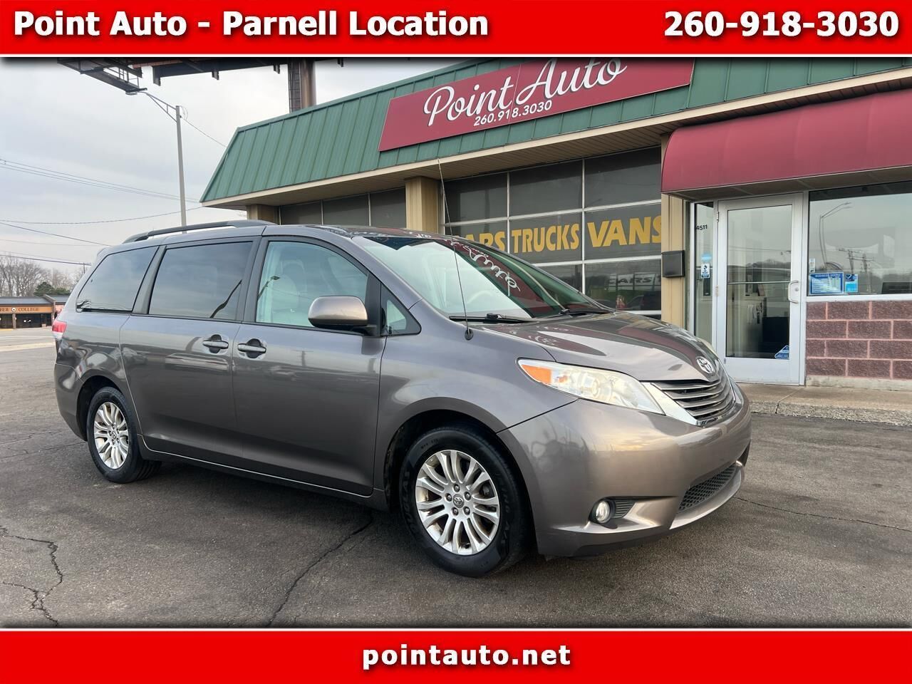 2012 TOYOTA Sienna