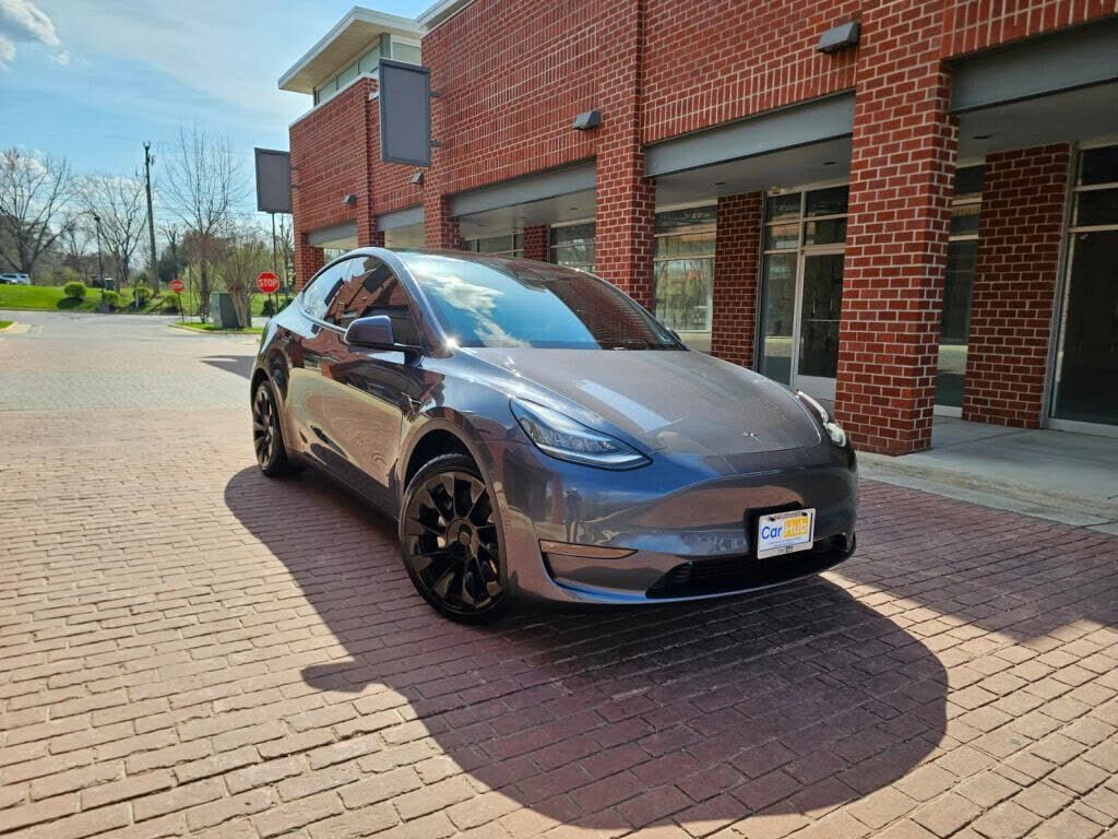 2020 TESLA Model Y