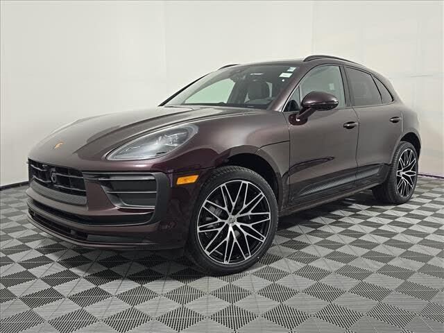 2026 PORSCHE Macan