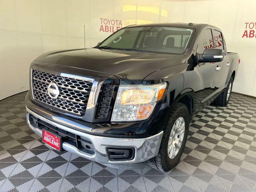 2019 NISSAN Titan