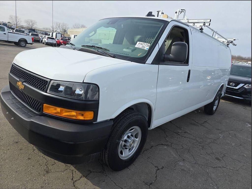 2025 CHEVROLET Express