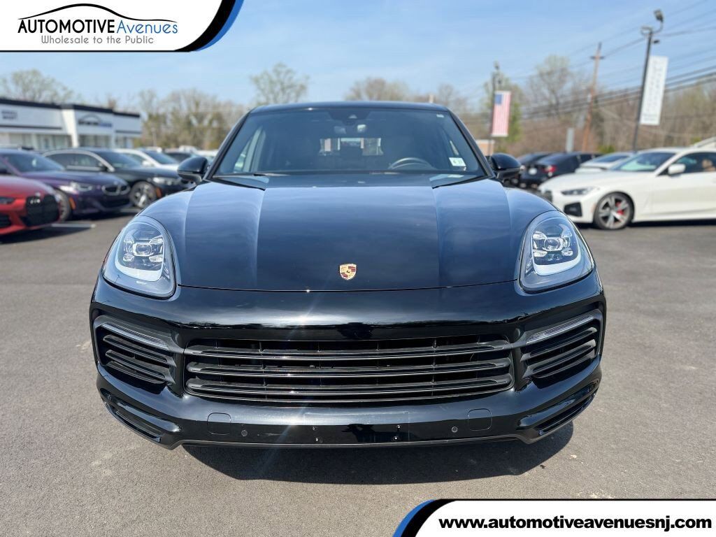 2022 PORSCHE Cayenne