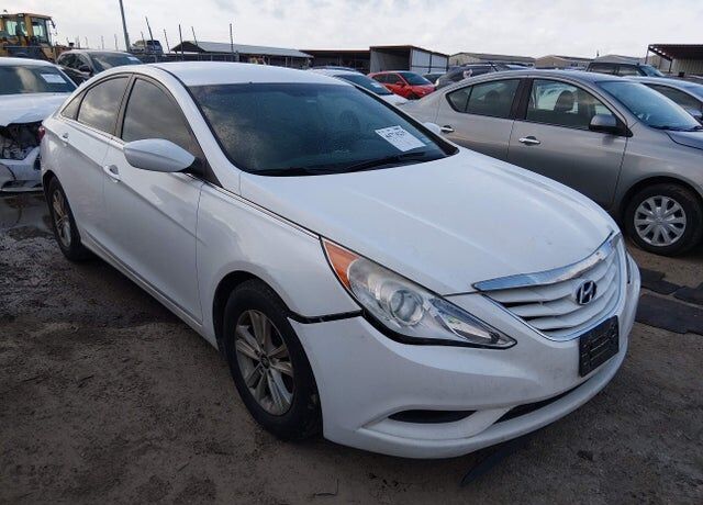 2011 HYUNDAI Sonata