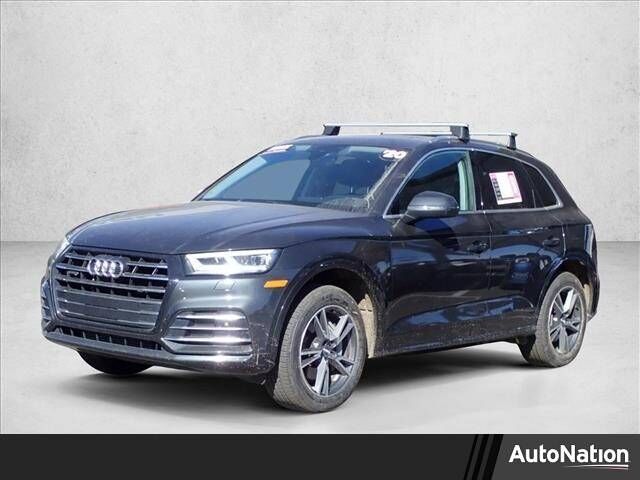 2020 AUDI Q5 e