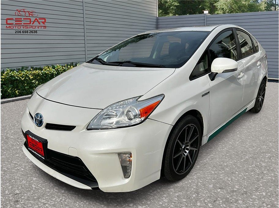 2015 TOYOTA PRIUS