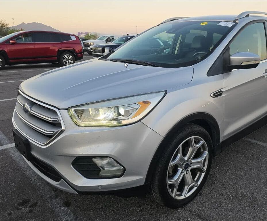 2017 FORD Escape