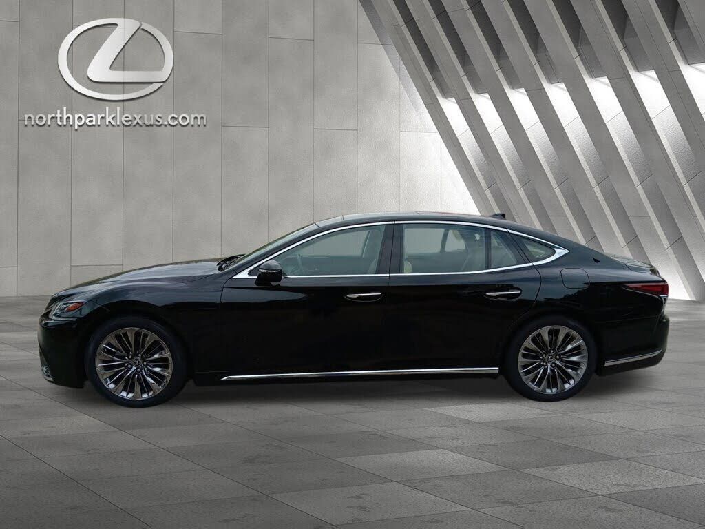 2018 LEXUS LS