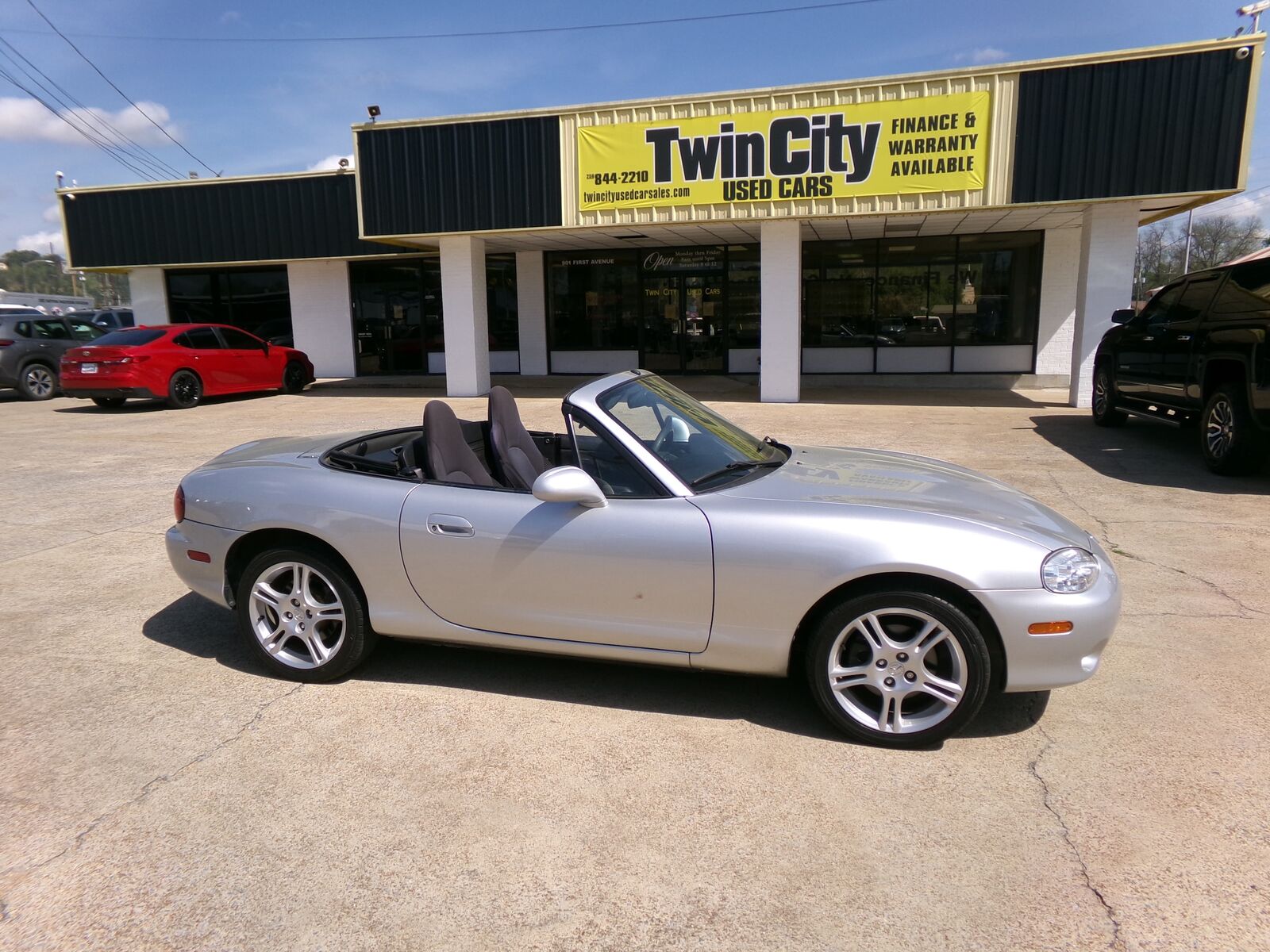2004 MAZDA MX-5