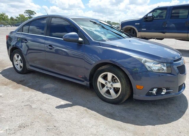 2013 CHEVROLET Cruze