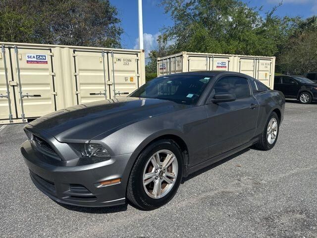 2013 FORD Mustang