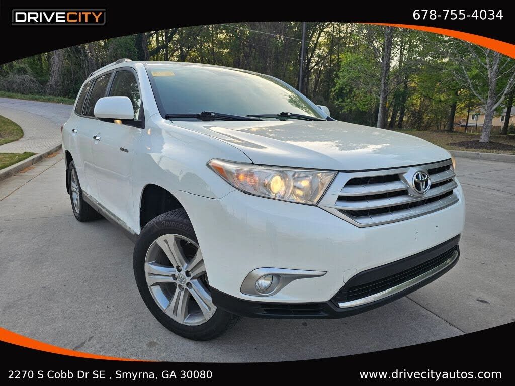 2011 TOYOTA Highlander