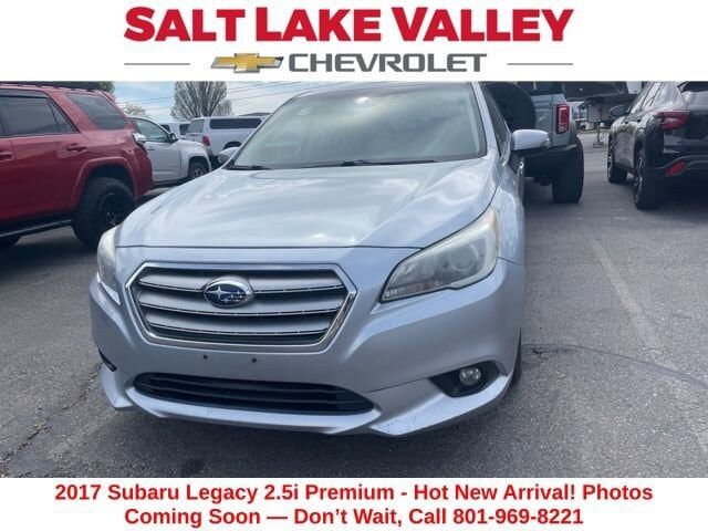 2017 SUBARU Legacy