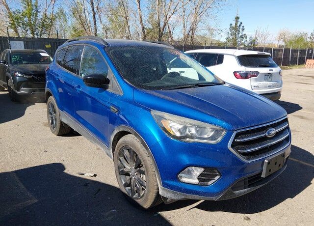 2017 FORD Escape