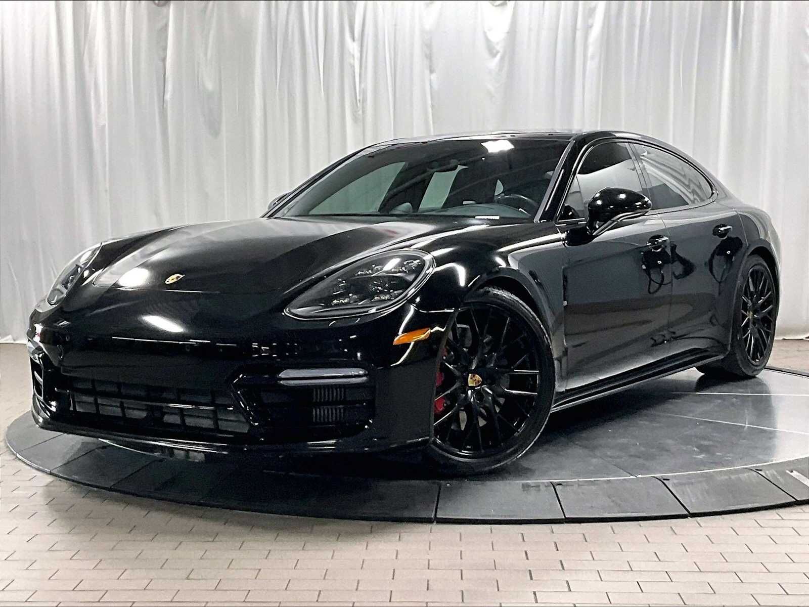 2019 PORSCHE Panamera