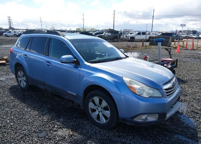 2010 SUBARU Outback