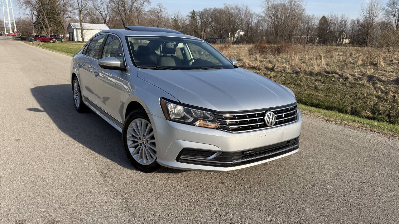 2017 VOLKSWAGEN Passat