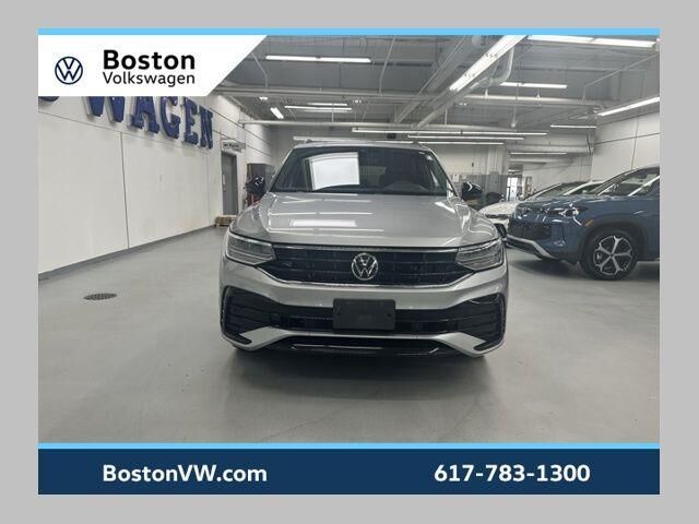 2022 VOLKSWAGEN Tiguan