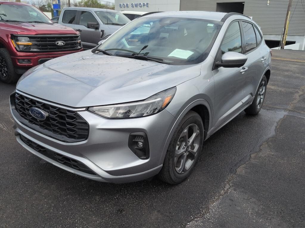2023 FORD Escape