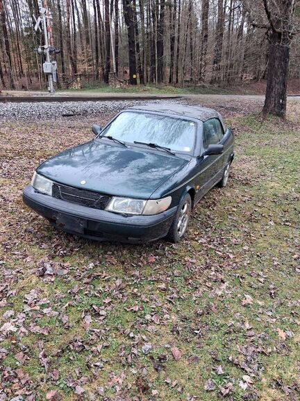 Saab 900