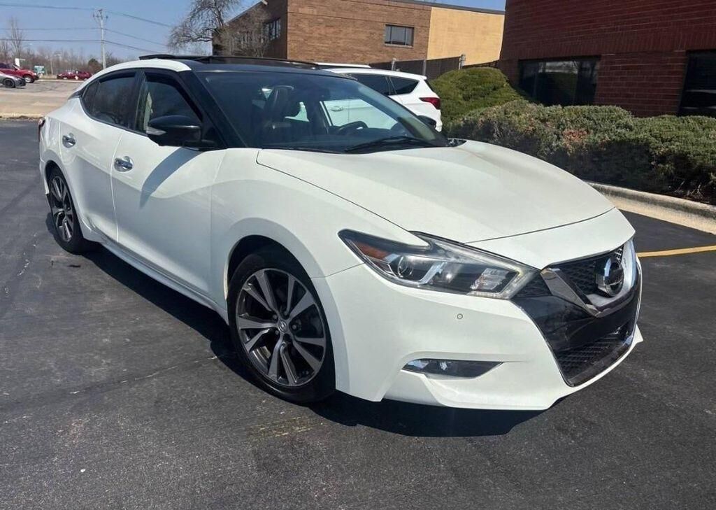 2017 NISSAN Maxima