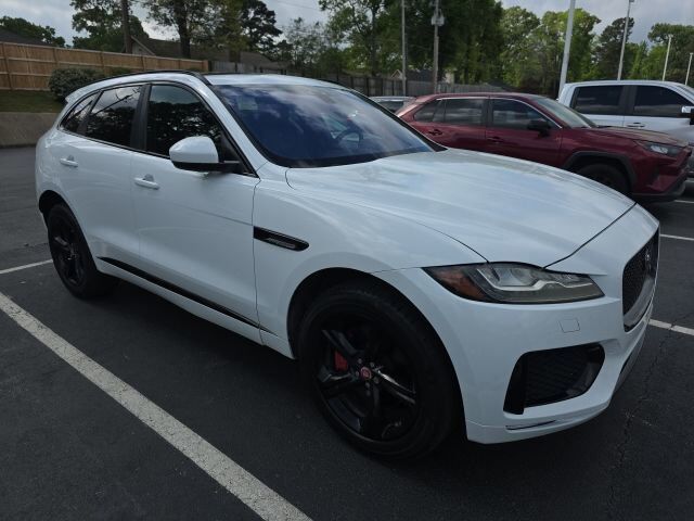 2017 JAGUAR F-Pace
