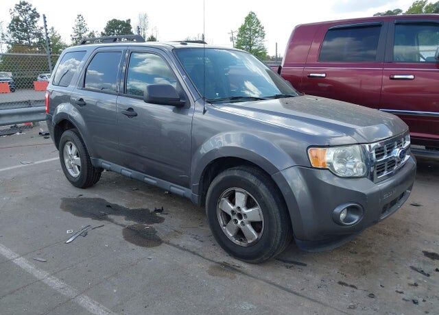 2010 FORD Escape