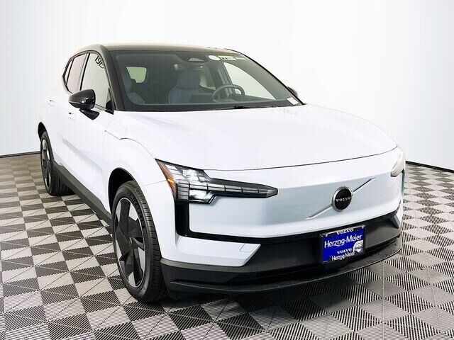 2026 VOLVO EX30