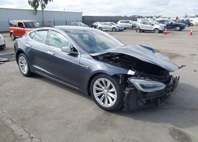 2018 TESLA Model S