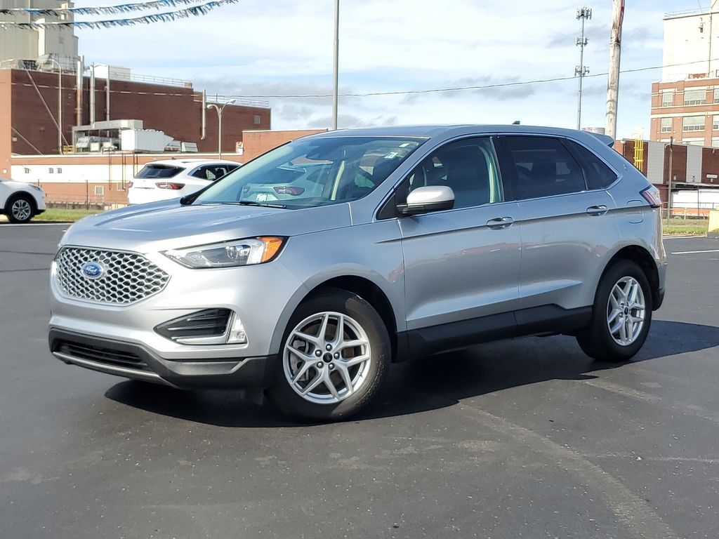 2023 FORD Edge