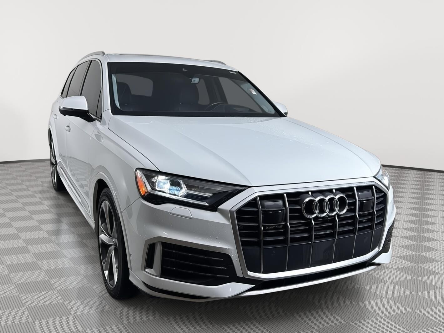 2023 AUDI Q7