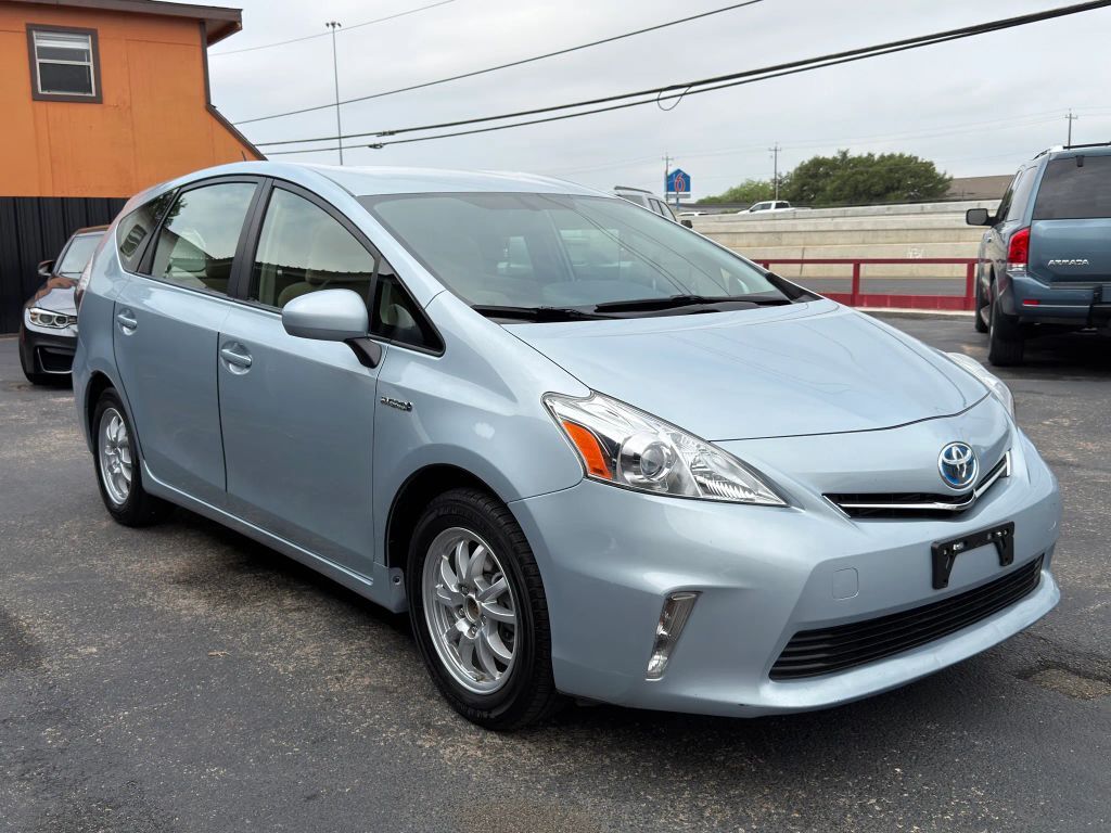 2013 TOYOTA Prius
