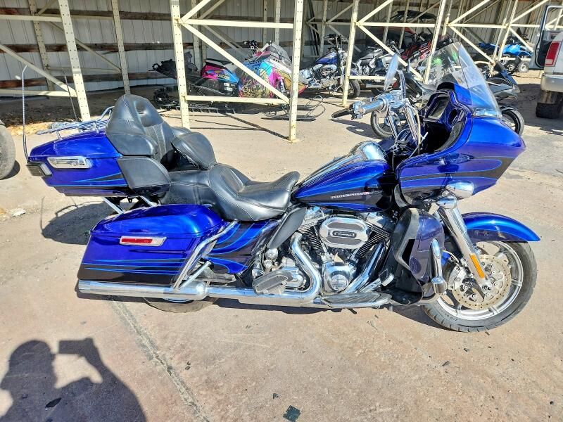 2015 HARLEY DAVIDSON CVO Road Glide Ultra