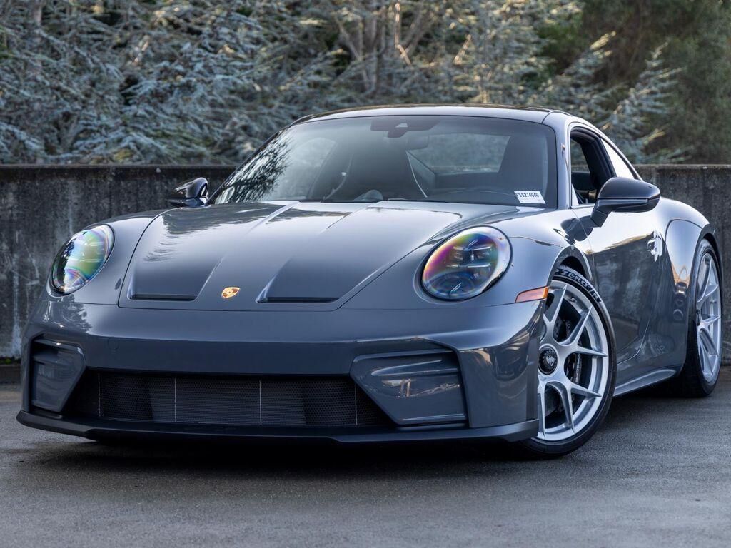 2025 PORSCHE 911