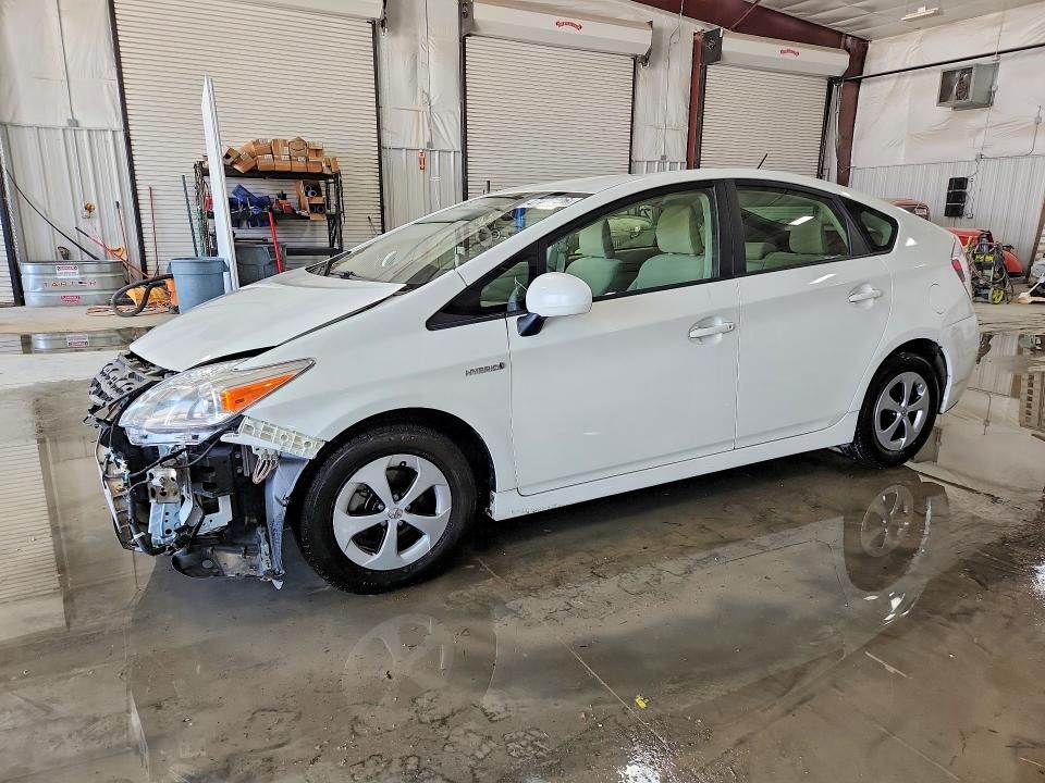 2015 TOYOTA PRIUS
