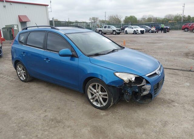 2010 HYUNDAI Elantra Touring