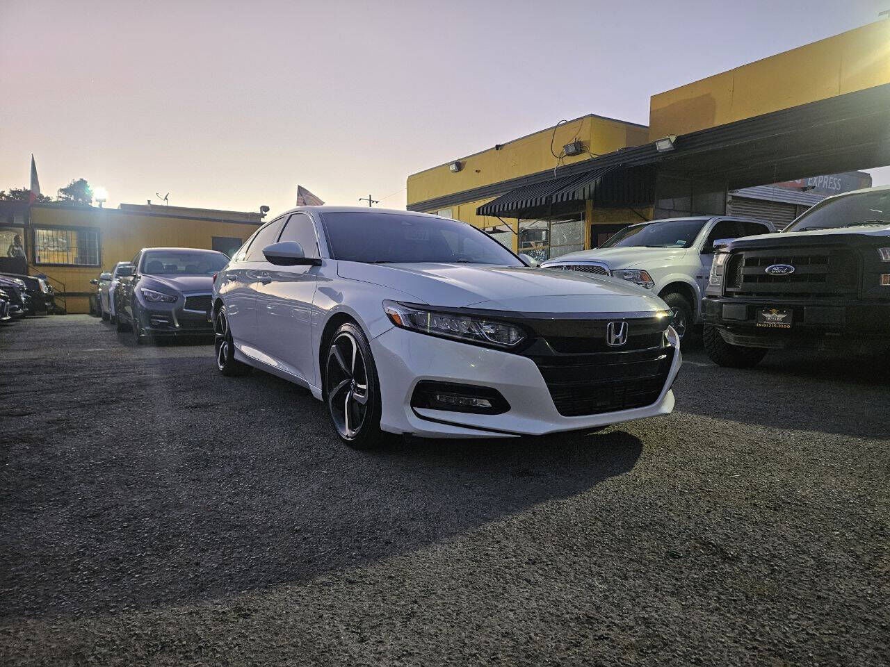 2018 HONDA Accord