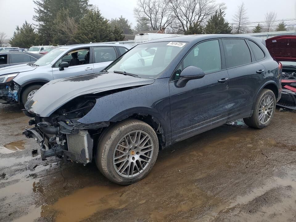 2016 PORSCHE Cayenne