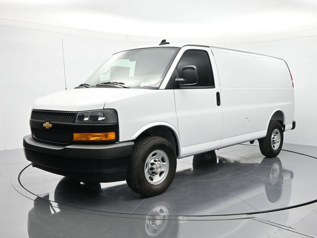2025 CHEVROLET Express