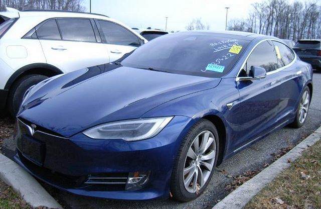 2016 TESLA Model S