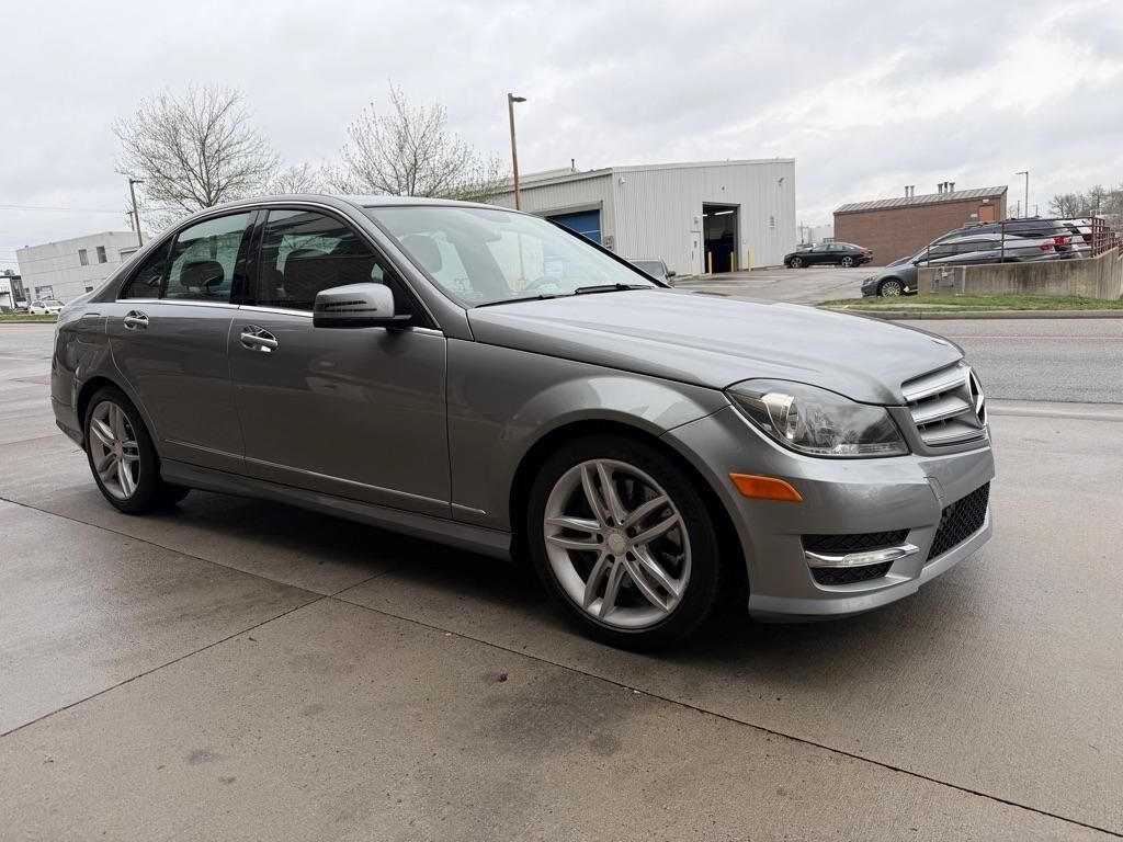 2013 MERCEDES-BENZ C-Class
