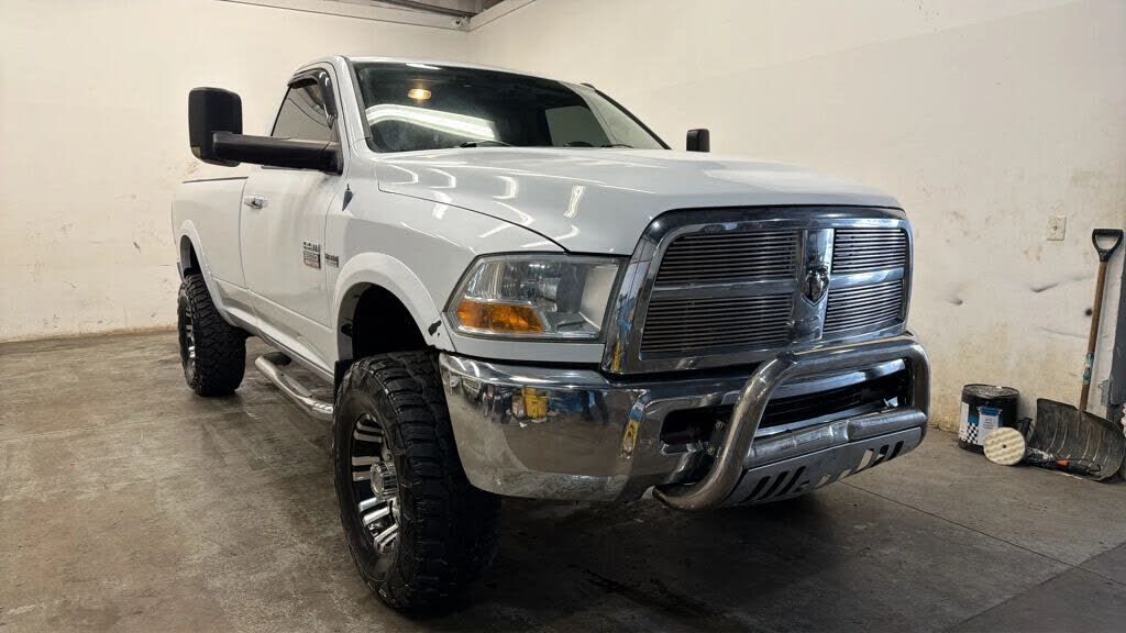 2012 DODGE Ram