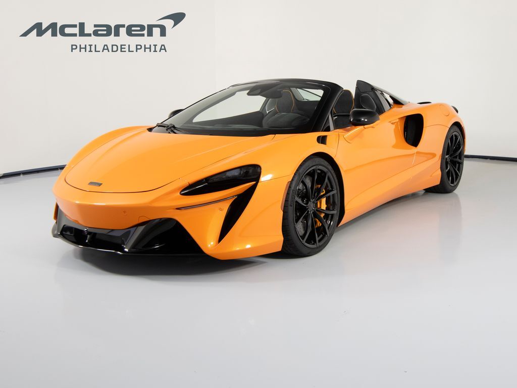 2025 MCLAREN ARTURA